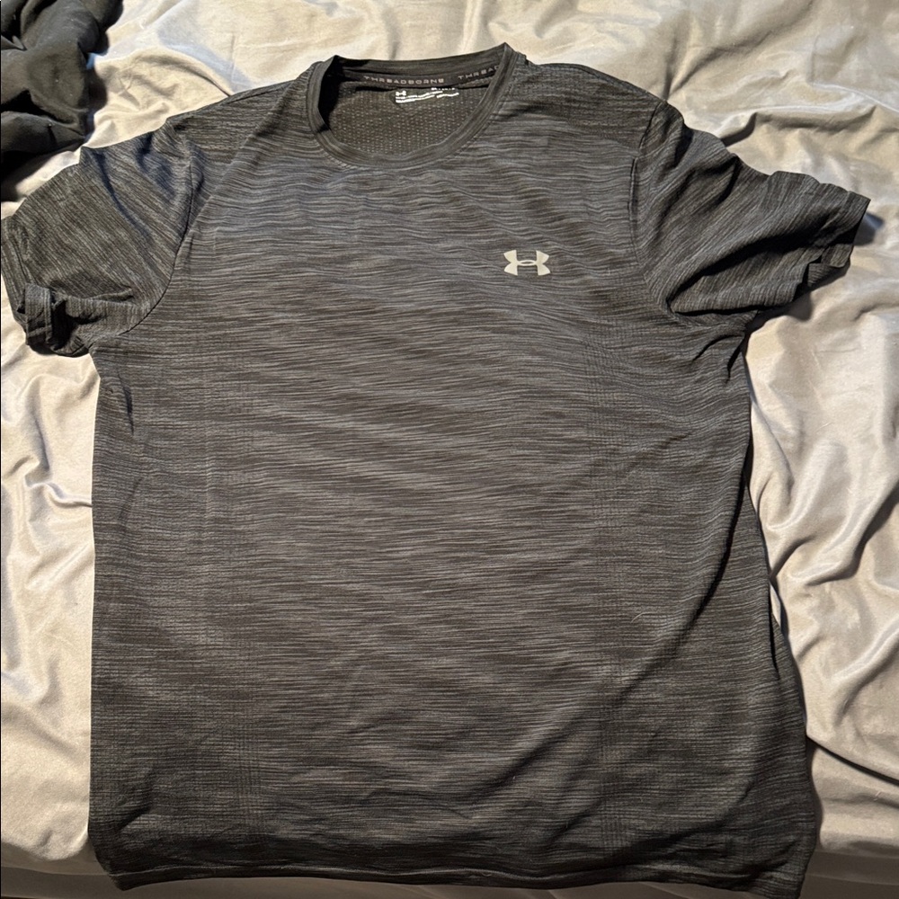 Under Armour Men's Charcoal Short Sleeve Tee